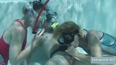 Steamy Underwater Blowjob Goes Two Way Thumb